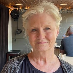 Meet your Posher, Linda